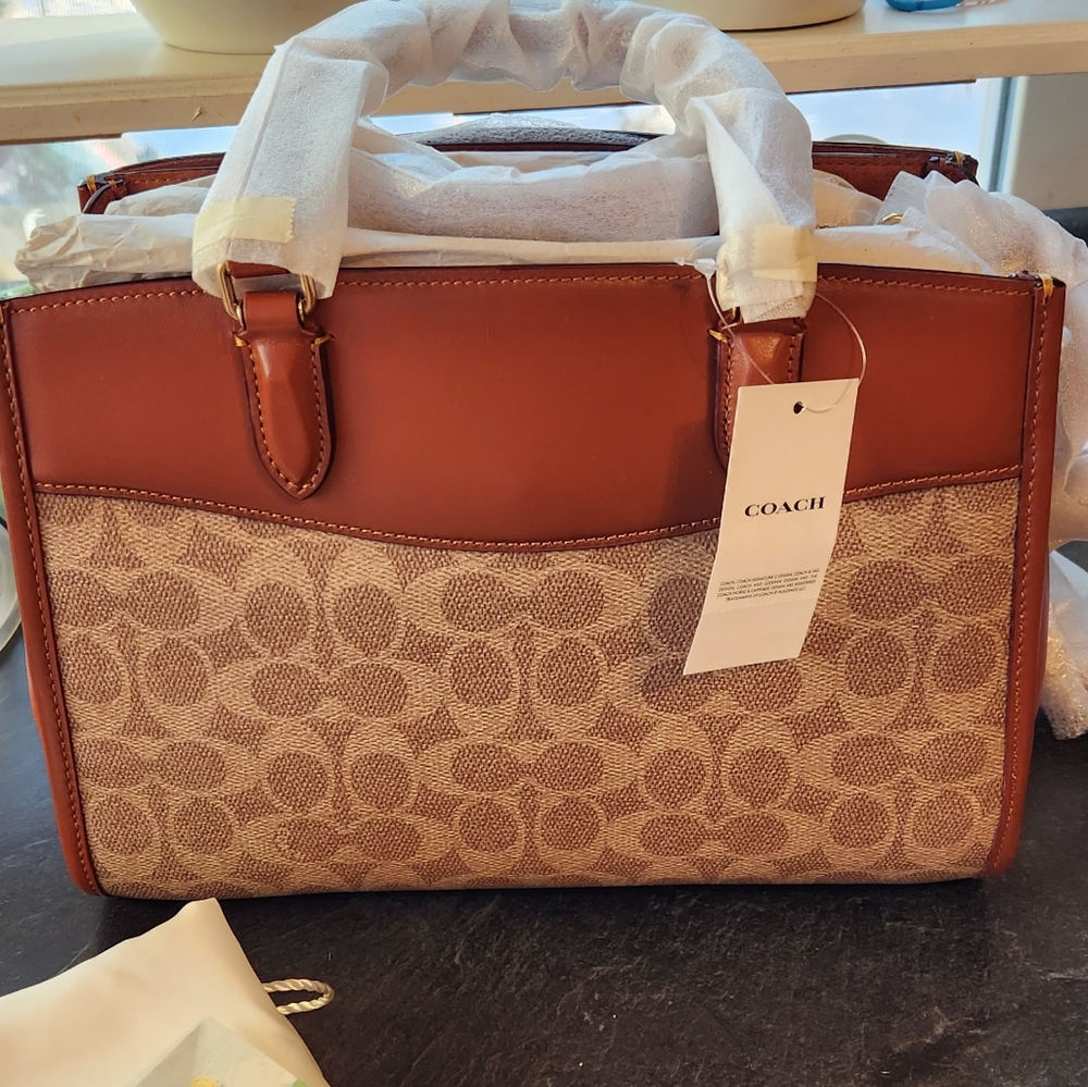 SOLD Coach Brooke Carryall 28 - Picture 5 of 13
